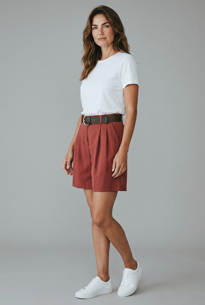 Elegante Shorts mit Gürtel – Terrakotta-Rot